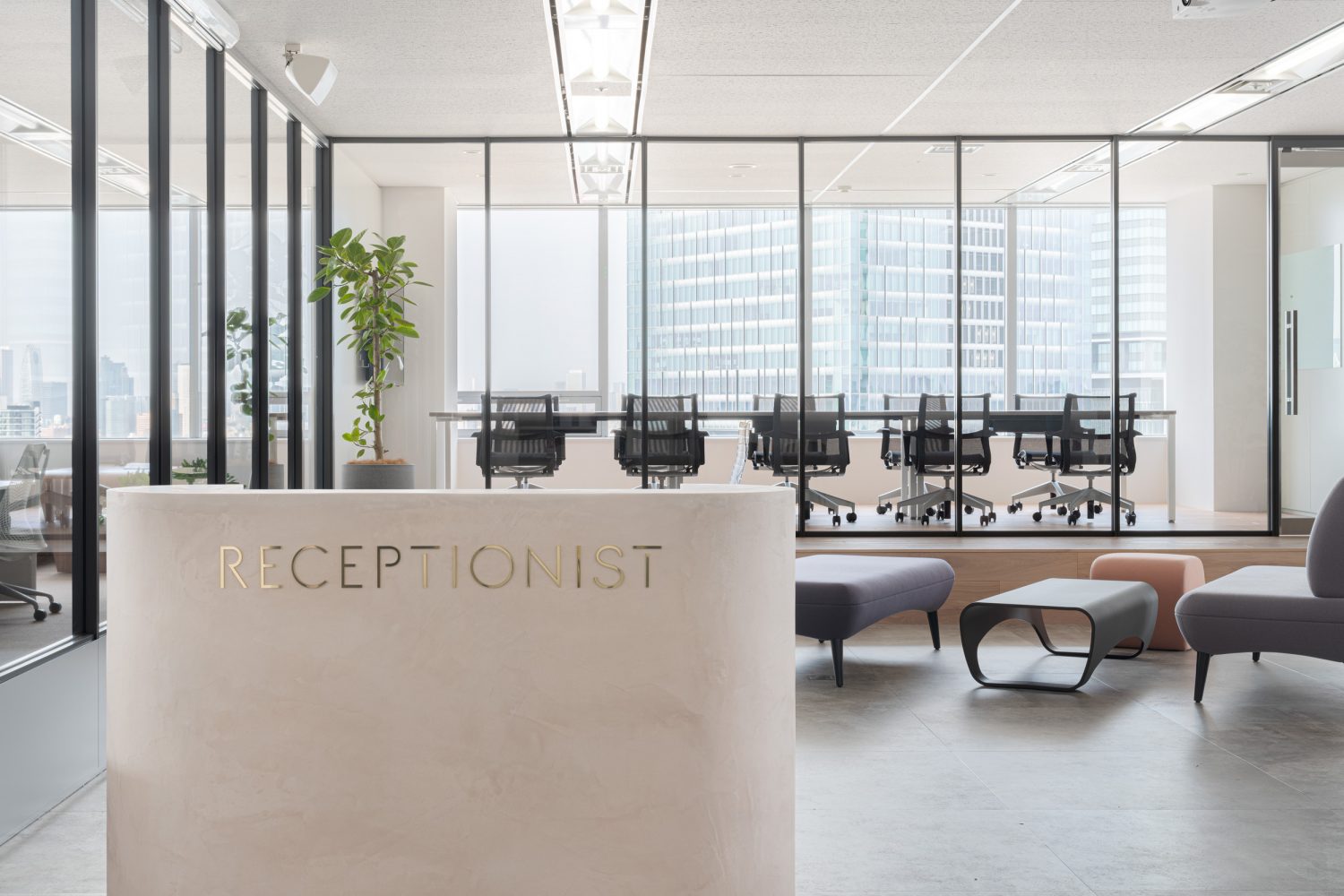 RECEPTIONIST