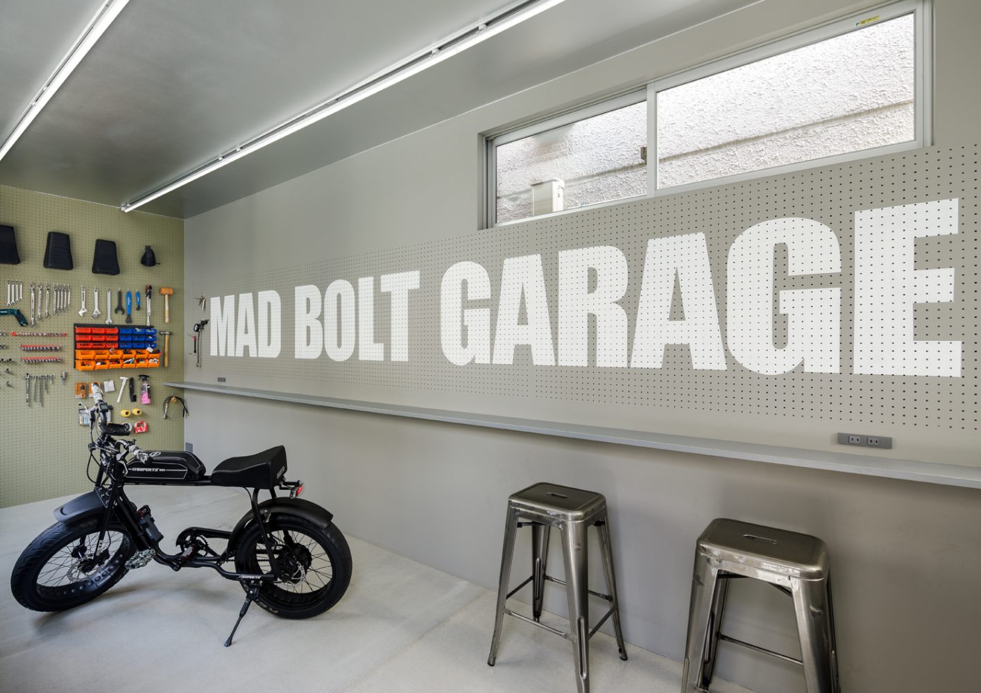 MAD BOLT GARAGE
