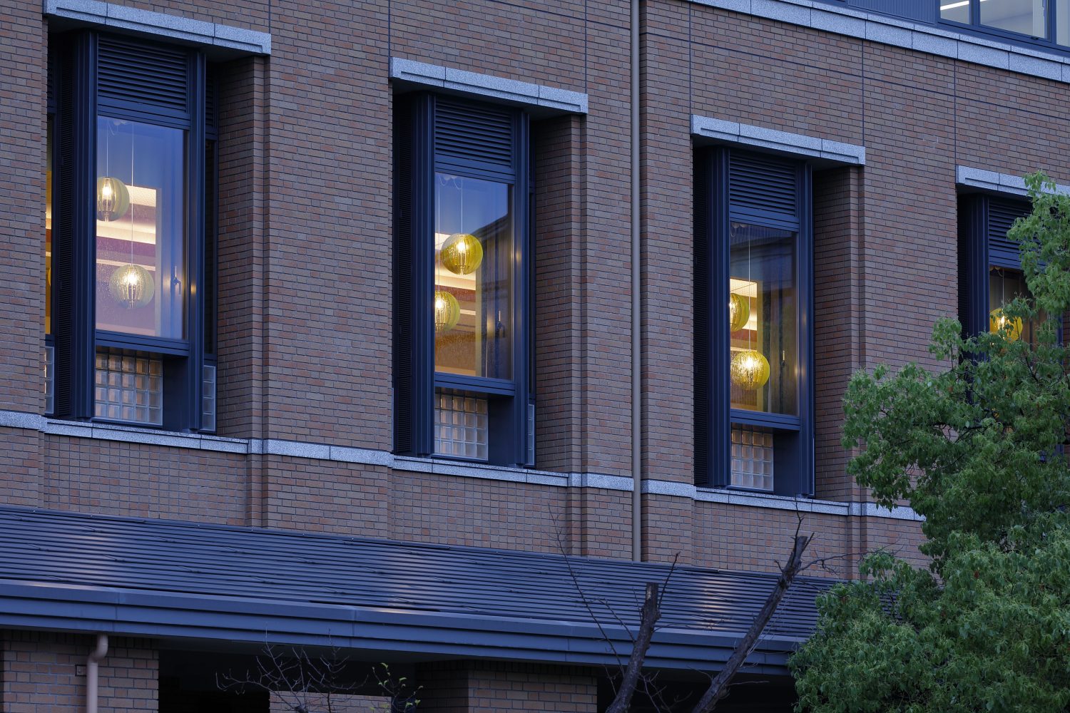 Hello, World. Lounge