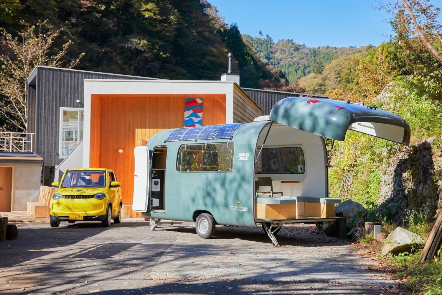 OFFICE CARAVANが移動式EV充電スタンドとしてリニューアル